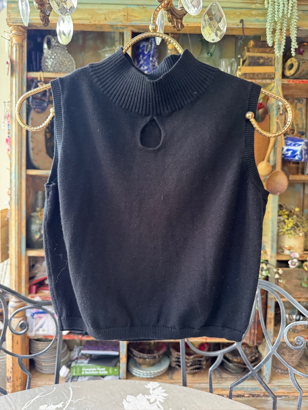 Brandy Melville Black Sleeveless Mock Neck Keyhole Sweater Vest